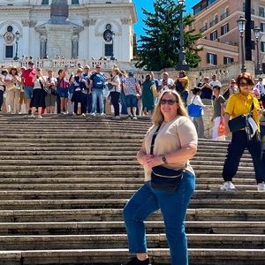 Meet your Posher, Alison